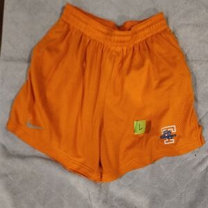 Lady Vols team issued L Nike practice shorts (these run shorter)